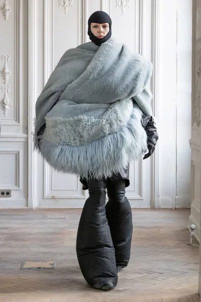 Look 20